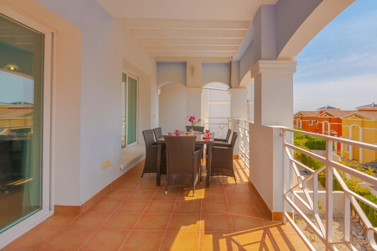 Villas Guzman-Grinev Calp Exterior foto